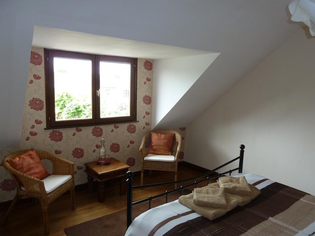 Chaillac Bed & Breakfast Стая снимка